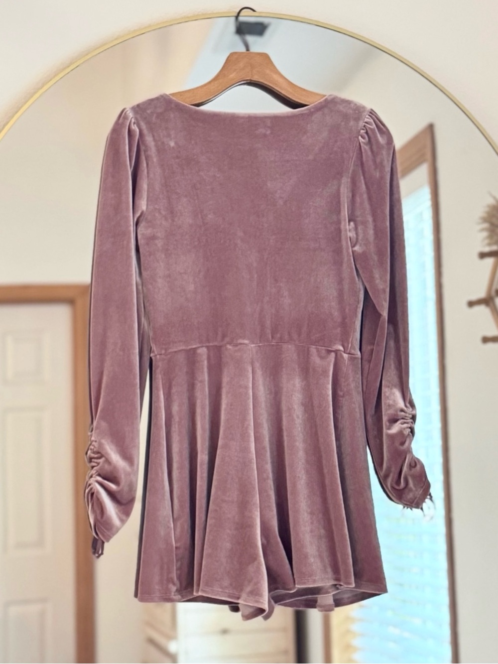 Urban Outfitters Velvet Romper (S) - Picture 2 of 5